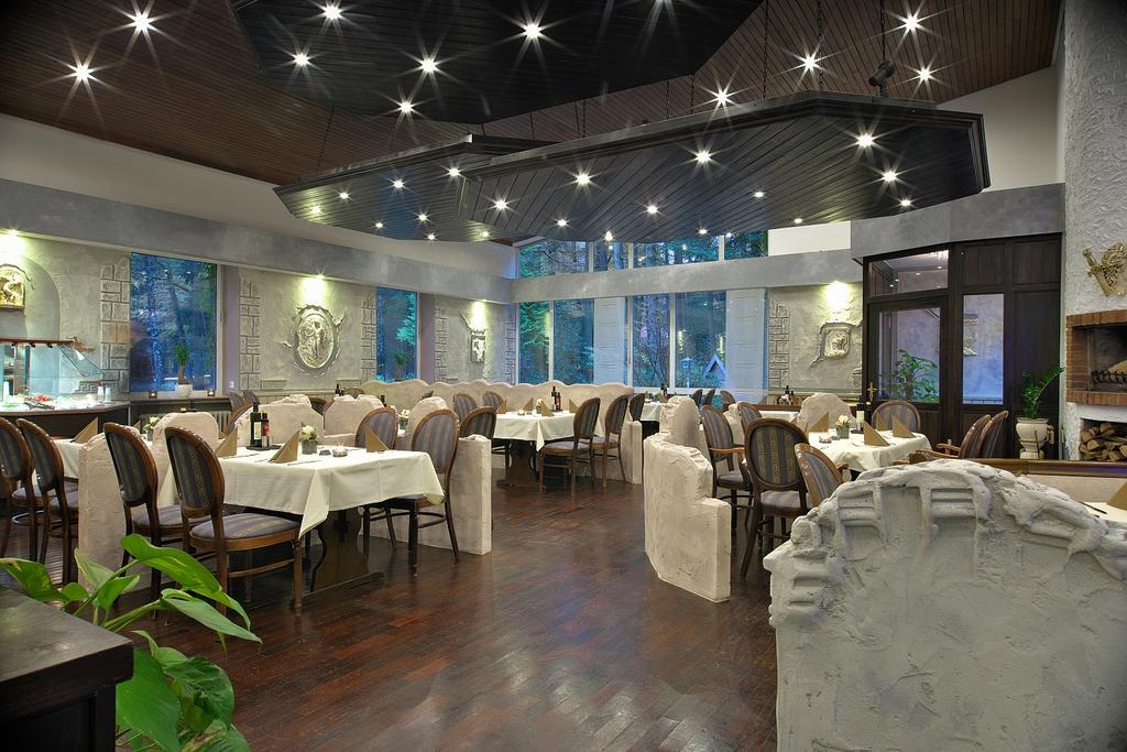Waldhotel Surwold Bagian luar foto