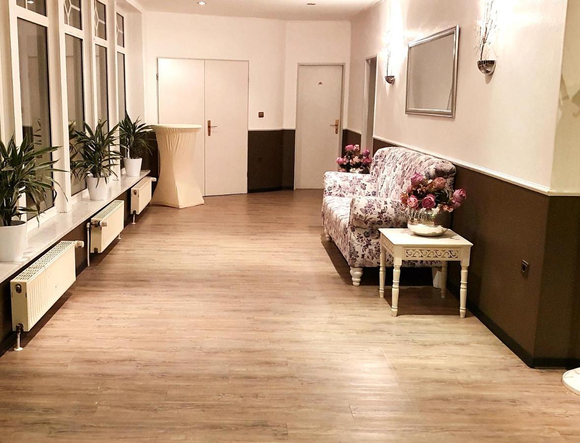 Waldhotel Surwold Bagian luar foto